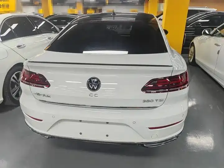 FAW-Volkswagen CC 2021 model 380TSI Striking Edition 9