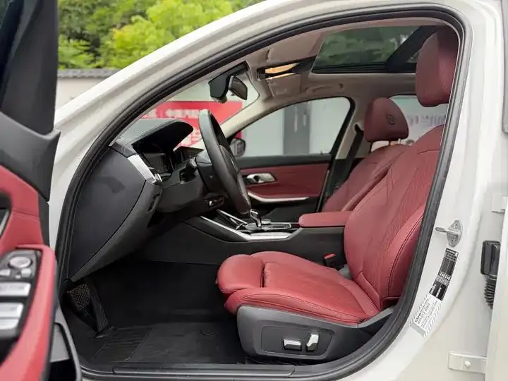 BMW 3 Series 2022 320Li M Sports Suit 12