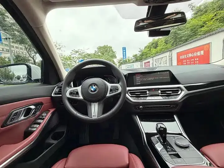BMW 3 Series 2022 320Li M Sports Suit 14