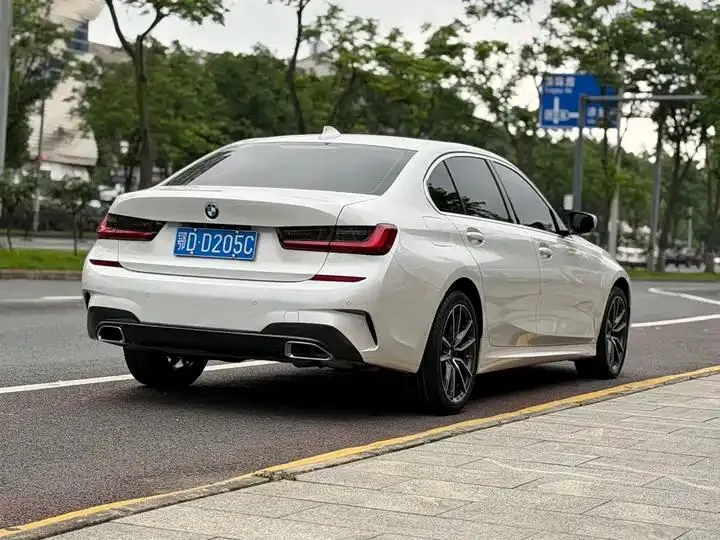 BMW 3 Series 2022 320Li M Sports Suit 4