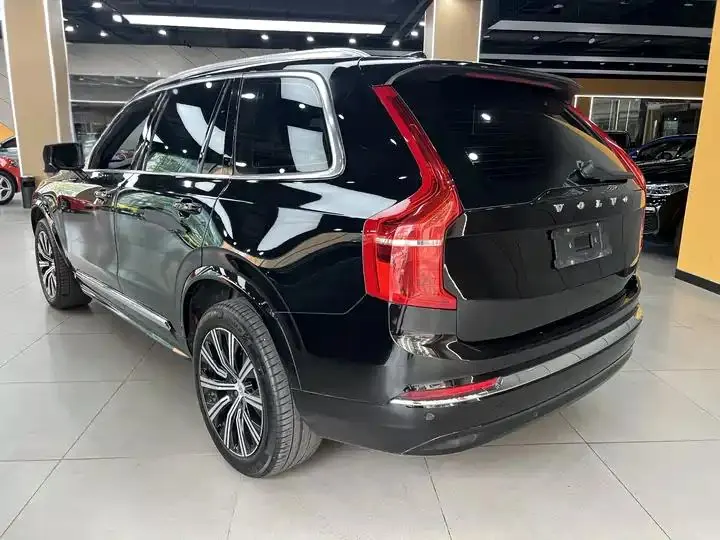 Volvo XC90 2023 B6 Zhiyi Deluxe Edition 7 8