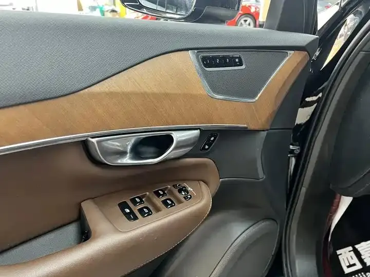 Volvo XC90 2023 B6 Zhiyi Deluxe Edition 7 9