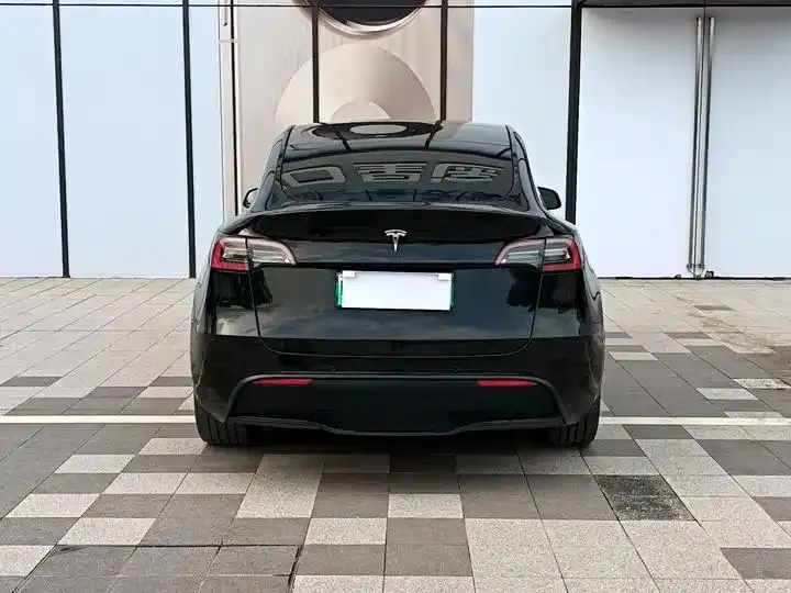 2023 Model Y Rear-Wheel Drive Version 3