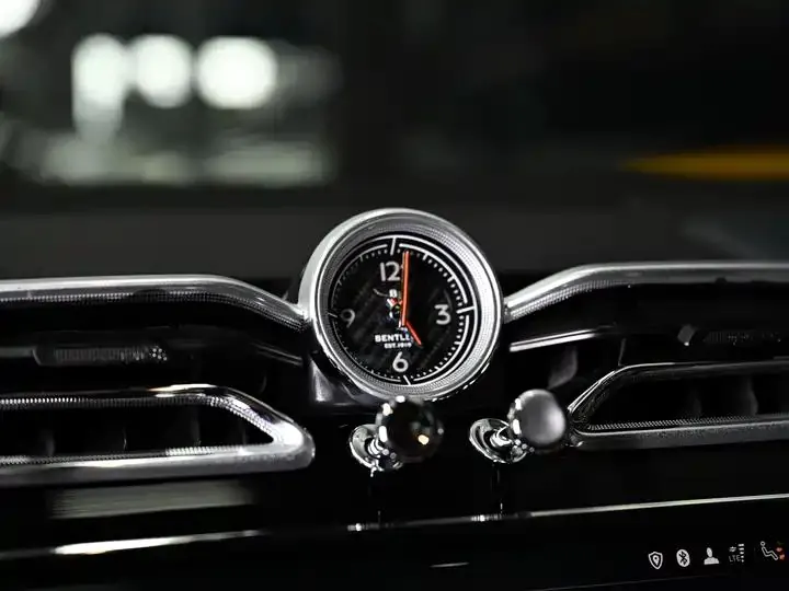 Add more 2021 4.0T V8 13
