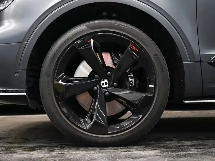 Add more 2021 4.0T V8 18