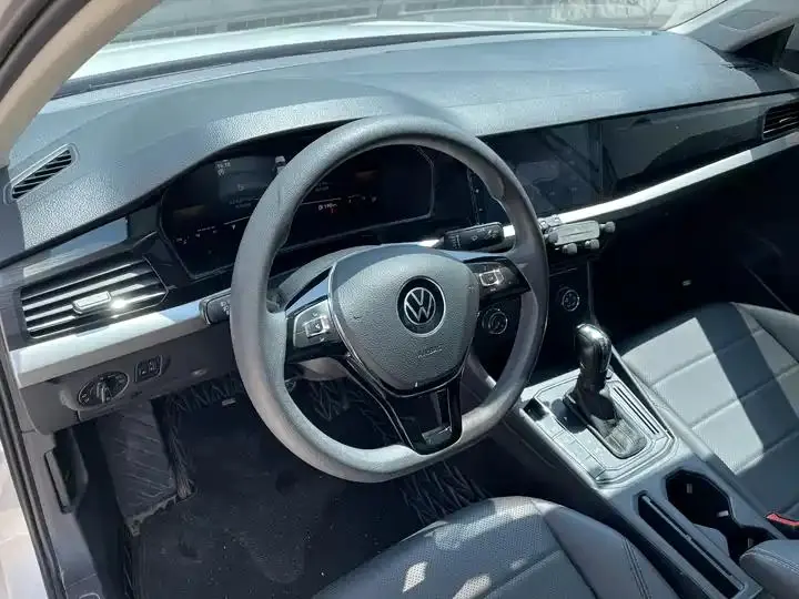 Langyi 2022 1.5L Auto Comfort Edition 4