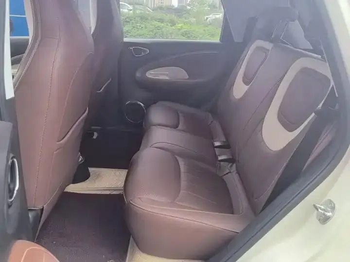 WuLing Plantronics 2023 333km LingBox Connected 17