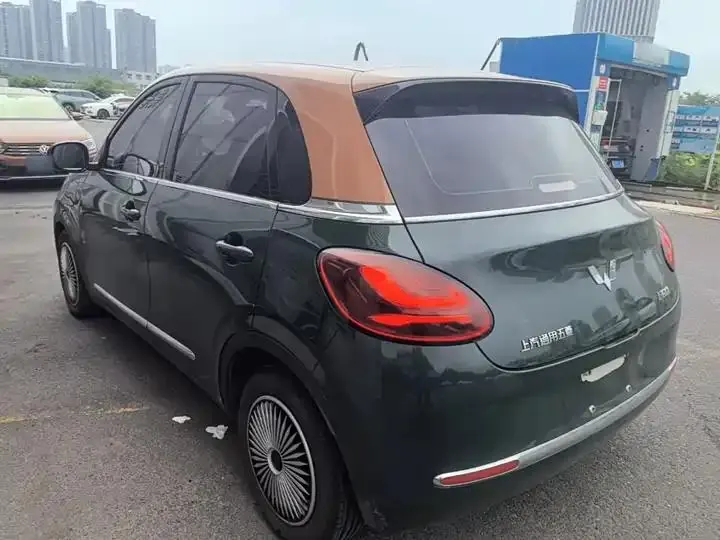 WuLing Plantronics 2023 333km LingBox Connected 5