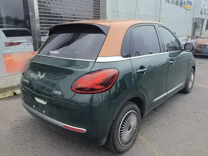 WuLing Plantronics 2023 333km LingBox Connected 7