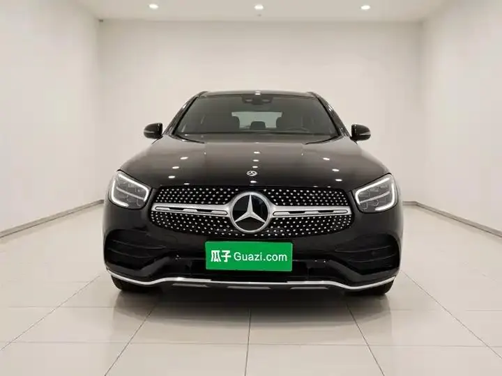 Mercedes Benz GLC 2022 changed to three GLC 260 L 4MATIC dynamic 2