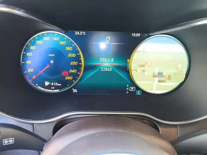 Mercedes Benz GLC 2022 changed to three GLC 260 L 4MATIC dynamic 7