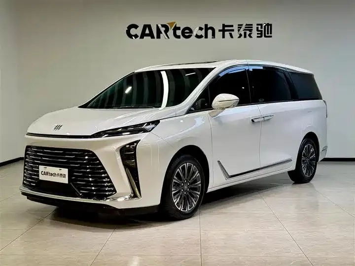 Buick GL8 2025 Lu Zun Exclusive Edition - View 1