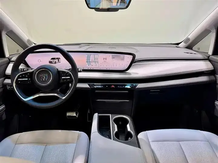 Buick GL8 2025 Lu Zun Exclusive Edition 13