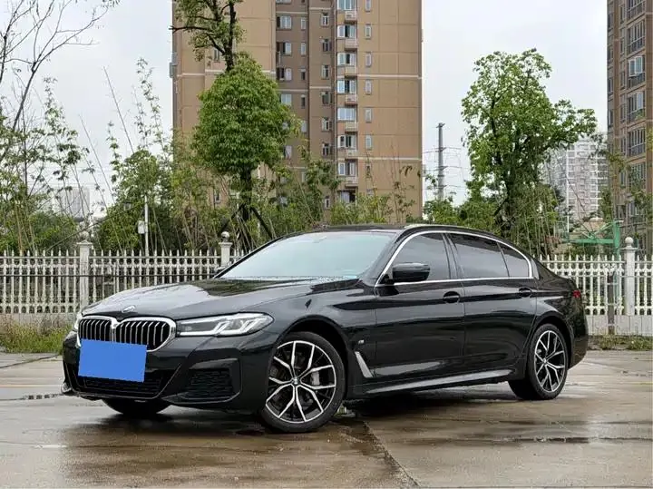 BMW 5 Series 2023 530Li Exclusive M Sports Suit - View 1