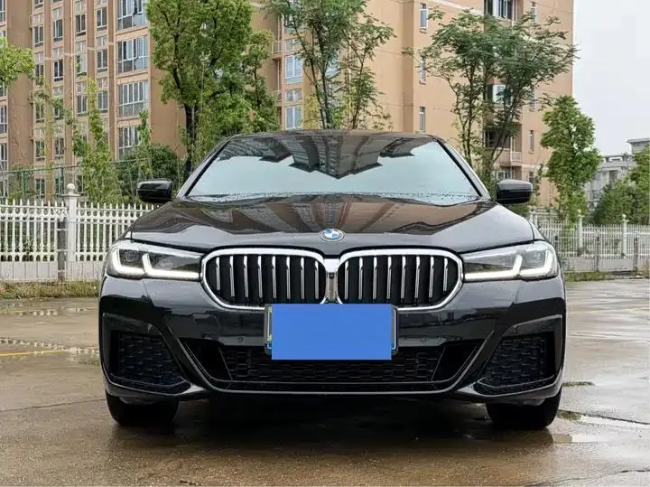 BMW 5 Series 2023 530Li Exclusive M Sports Suit 2
