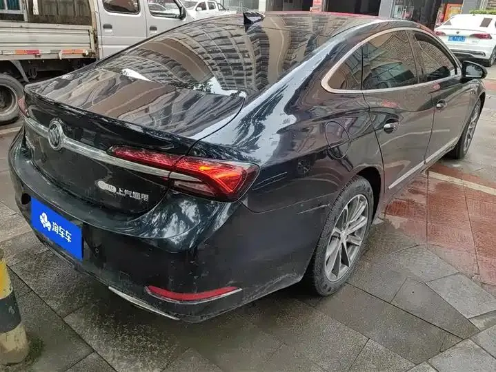 LaCrosse 2021 652T Luxury Model 3