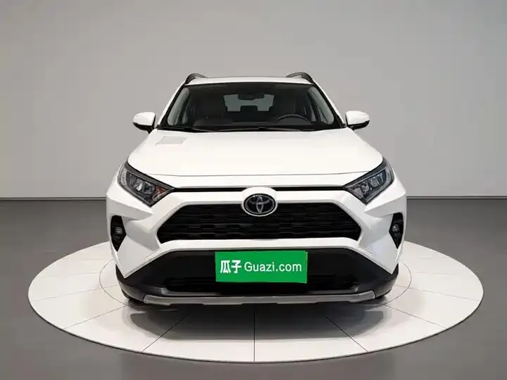 RAV4 Rongfeng 2023 2.0L CVT Two-Drive Fashion Edition 2