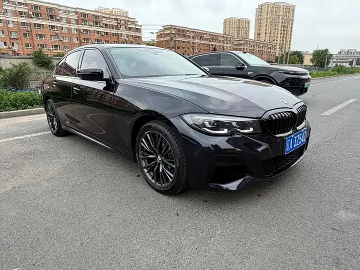 BMW 3 Series 2022 Changed 325i M Sports Night Suit 3