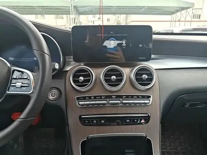 Mercedes Benz GLC 2020 GLC 300 L 4MATIC Dynamic 9