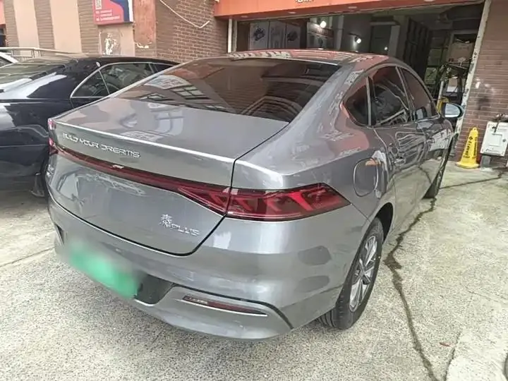 Qin PLUS 2024 Glory Edition DM-i 55KM Leading Model 7