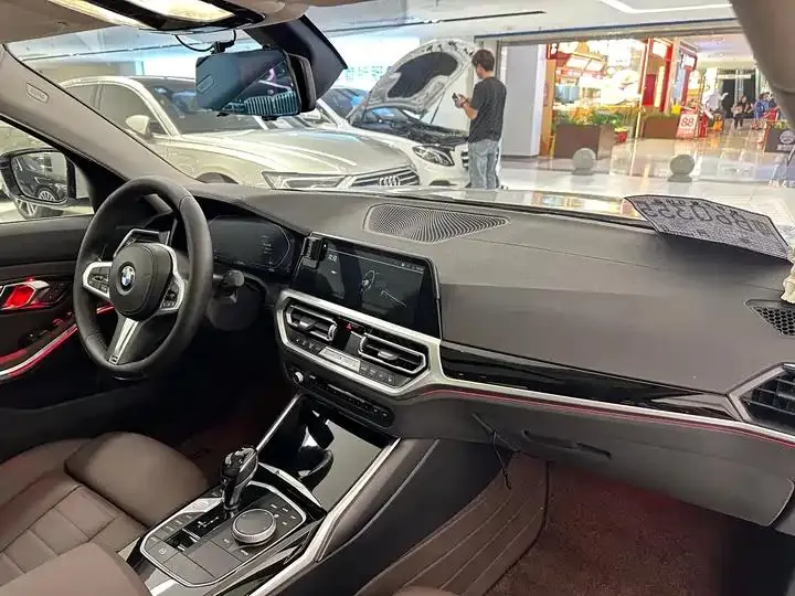 BMW 3 Series 2020 model 320Li M Sport Package 13