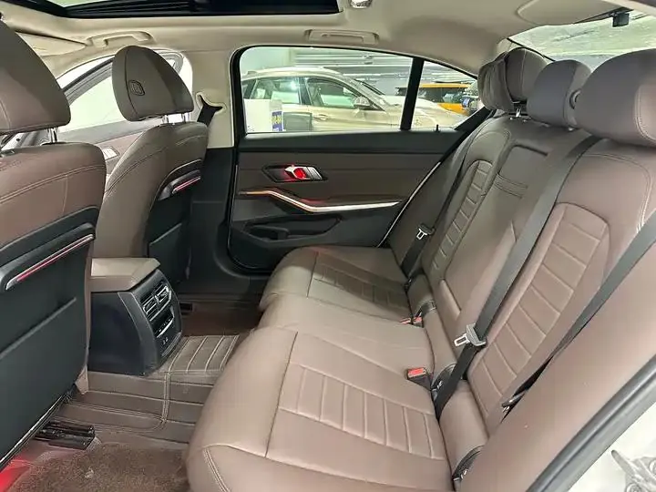 BMW 3 Series 2020 model 320Li M Sport Package 14
