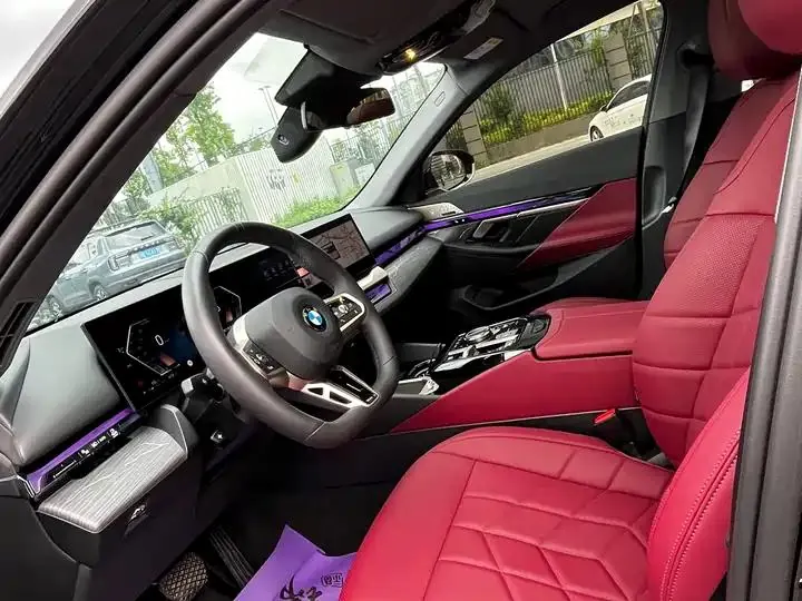 BMW 5 Series 2025 530Li Leading M Sports Suit 4