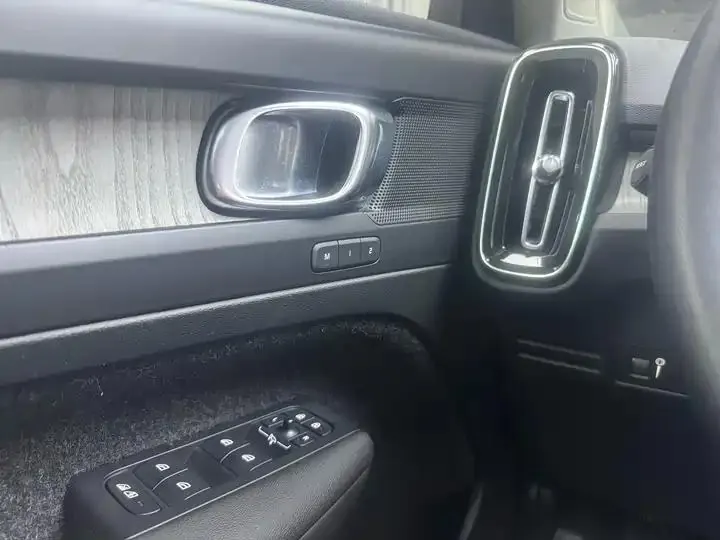 Volvo XC40 2021 T4 4-wheel drive Zhiyuan Deluxe Edition 12