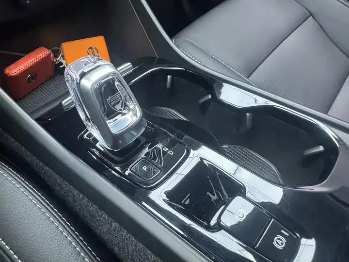 Volvo XC40 2021 T4 4-wheel drive Zhiyuan Deluxe Edition 13