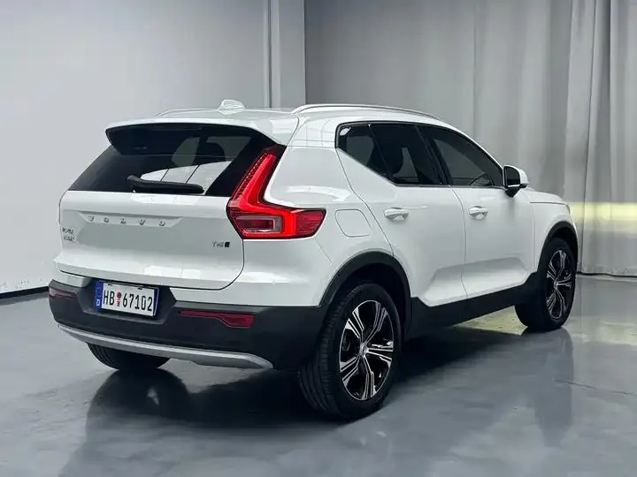 Volvo XC40 2021 T4 4-wheel drive Zhiyuan Deluxe Edition 2