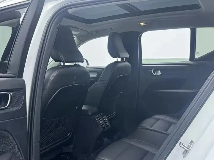 Volvo XC40 2021 T4 4-wheel drive Zhiyuan Deluxe Edition 8