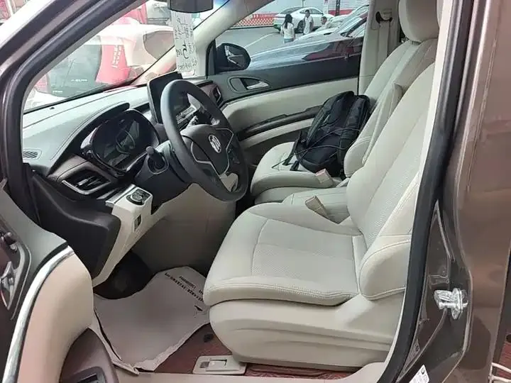 Buick GL8 2023 Land Business Class Comfort 15