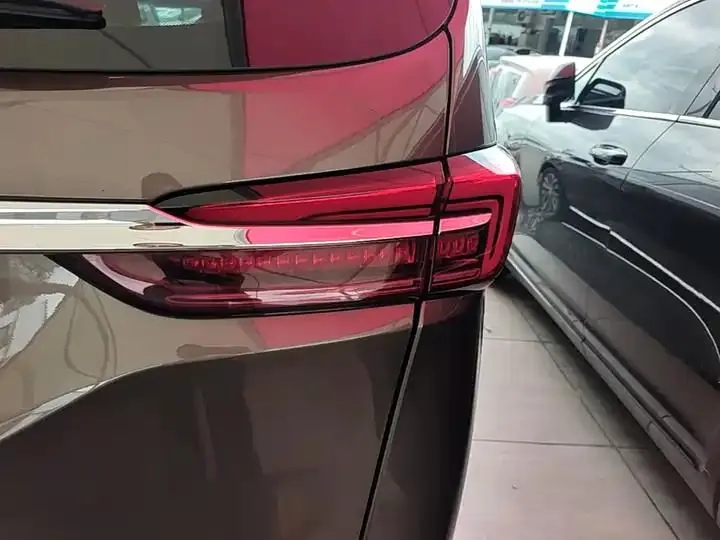 Buick GL8 2023 Land Business Class Comfort 8