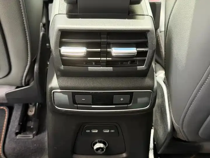 Audi Q4 e-tron 2024 40 e-tron Creation Edition 11