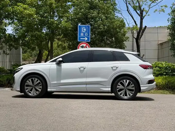 Audi Q4 e-tron 2024 40 e-tron Creation Edition 6