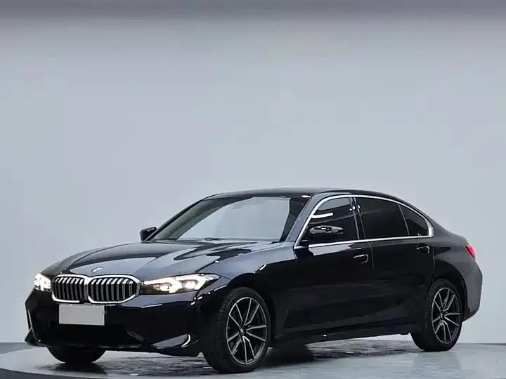 BMW 3 Series 2022 320Li M Sports Suit - View 1