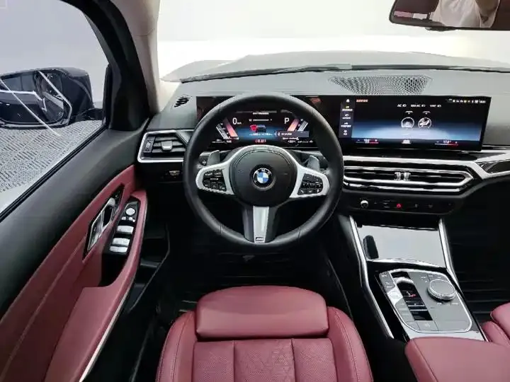 BMW 3 Series 2022 320Li M Sports Suit 10
