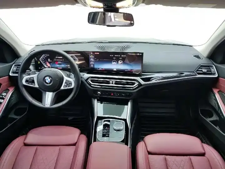 BMW 3 Series 2022 320Li M Sports Suit 9