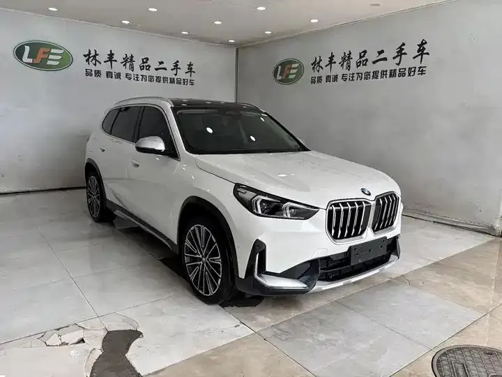 BMW X1 2024 xDrive25Li X Design Set 4