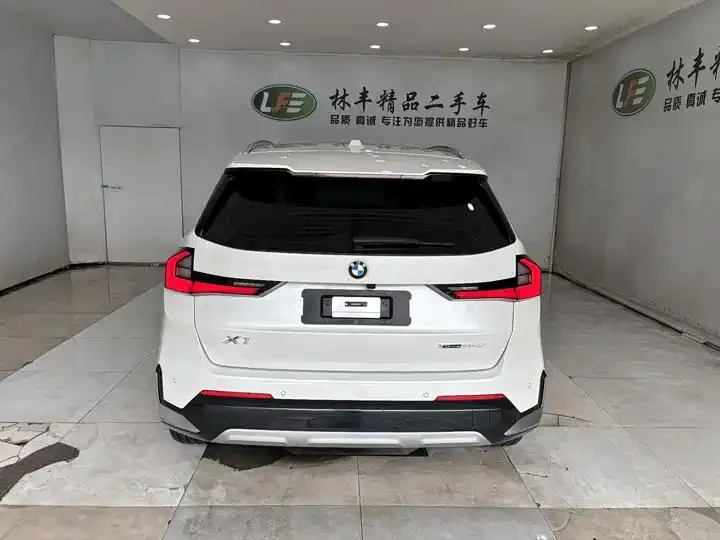 BMW X1 2024 xDrive25Li X Design Set 7