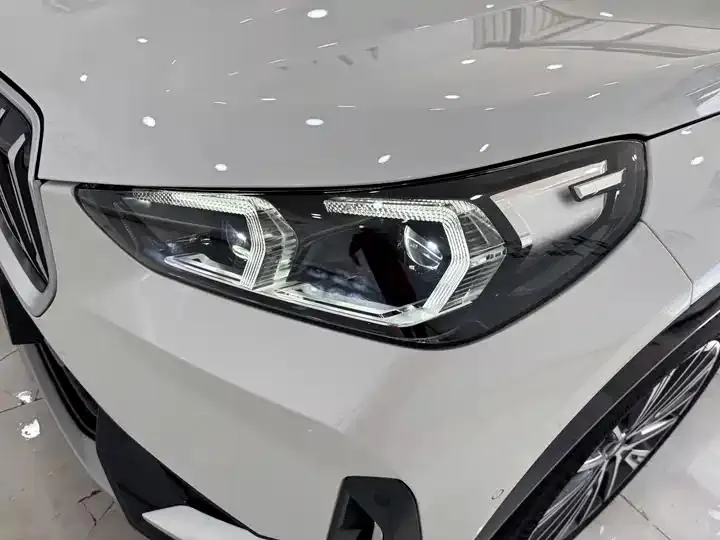 BMW X1 2024 xDrive25Li X Design Set 9