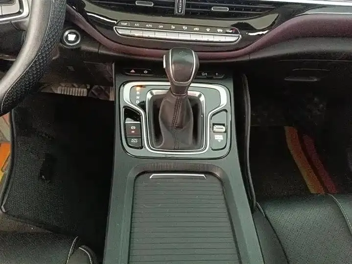 Trumpchi M6 2021 PRO 270T Automatic Luxury Edition 16