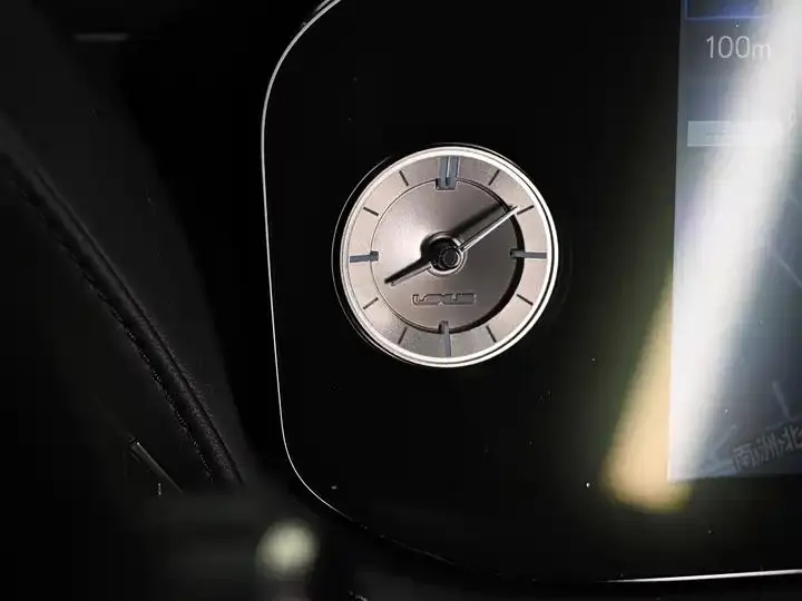 Lexus LS 2021 500h Excellent Edition 19