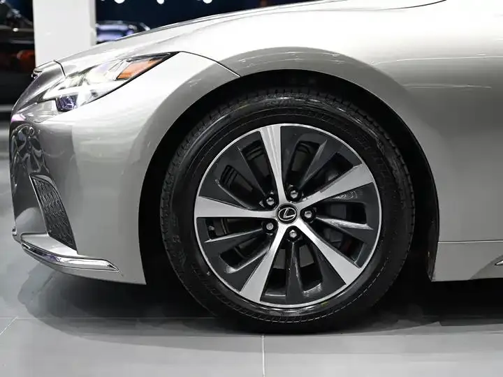 Lexus LS 2021 500h Excellent Edition 22