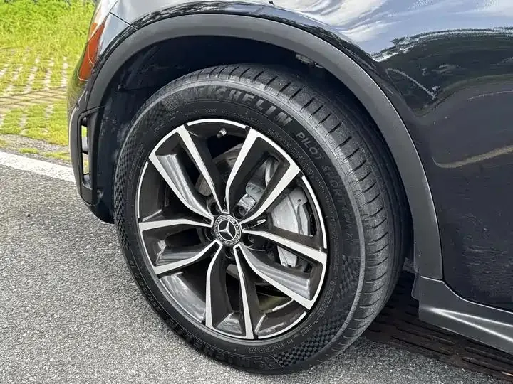 Mercedes Benz GLC 2021 model, GLC 300 L 4MATIC Sport version 10