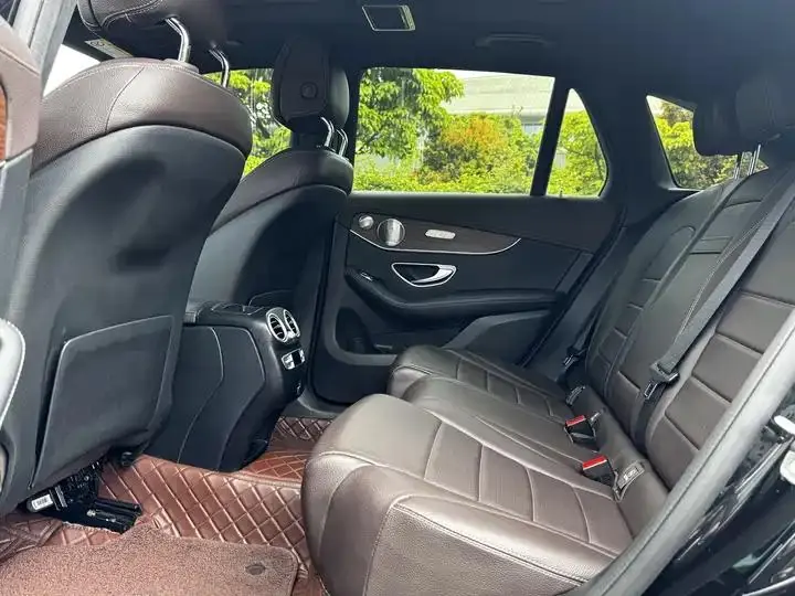Mercedes Benz GLC 2021 model, GLC 300 L 4MATIC Sport version 16