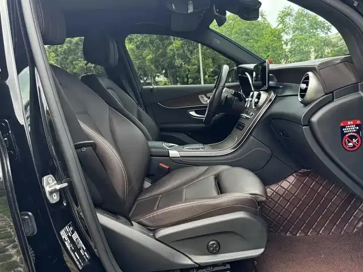 Mercedes Benz GLC 2021 model, GLC 300 L 4MATIC Sport version 17