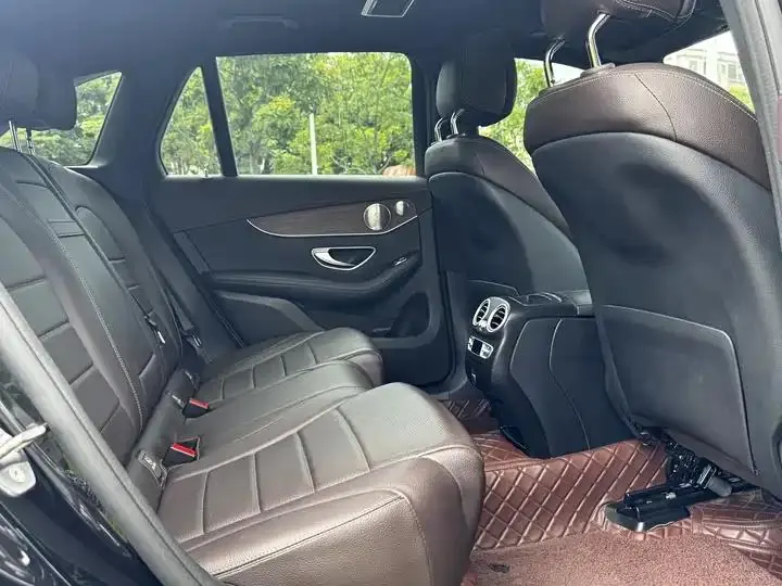 Mercedes Benz GLC 2021 model, GLC 300 L 4MATIC Sport version 18