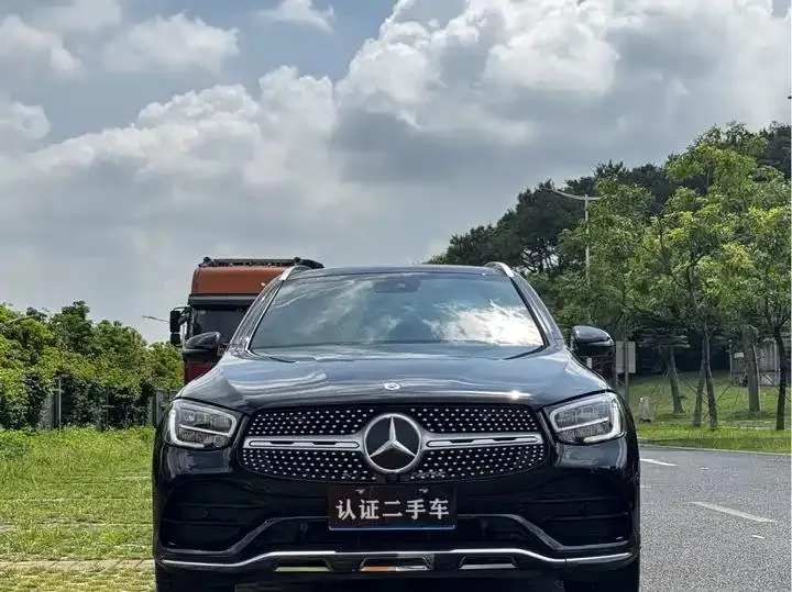 Mercedes Benz GLC 2021 model, GLC 300 L 4MATIC Sport version 2