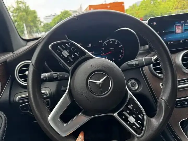 Mercedes Benz GLC 2021 model, GLC 300 L 4MATIC Sport version 20